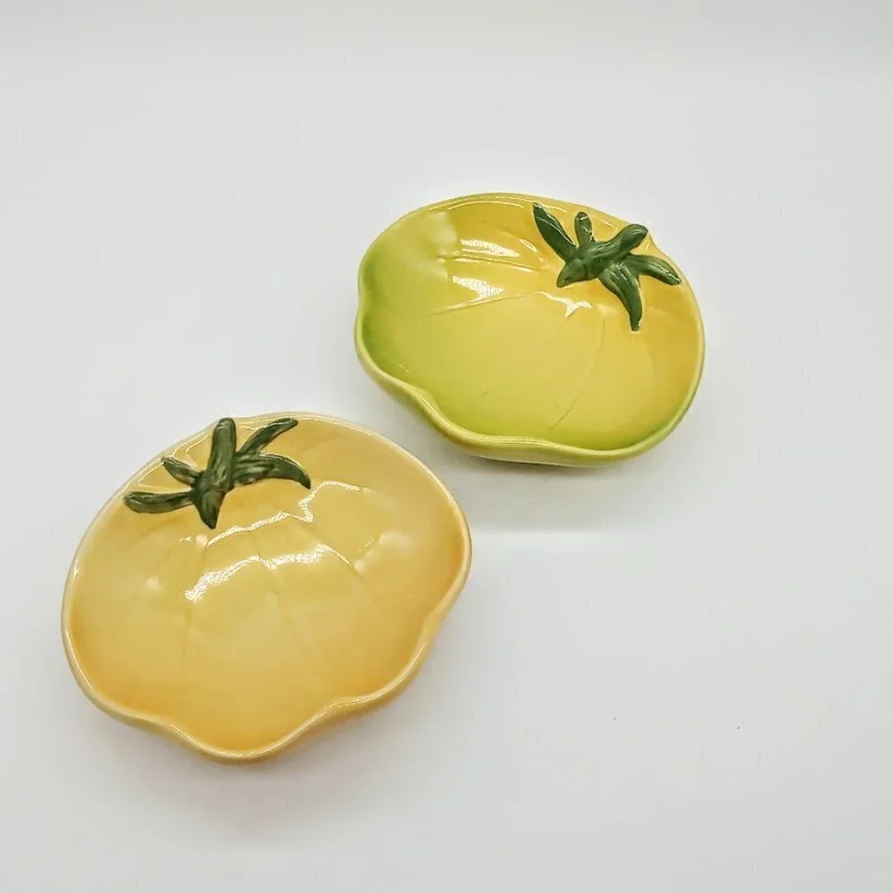 Williams Sonoma Green Yellow Ceramic Clamshell Dishes (2)